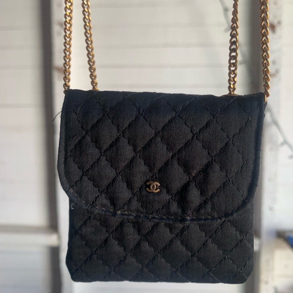 CHANEL Vintage Micro Quilted Flap Bag